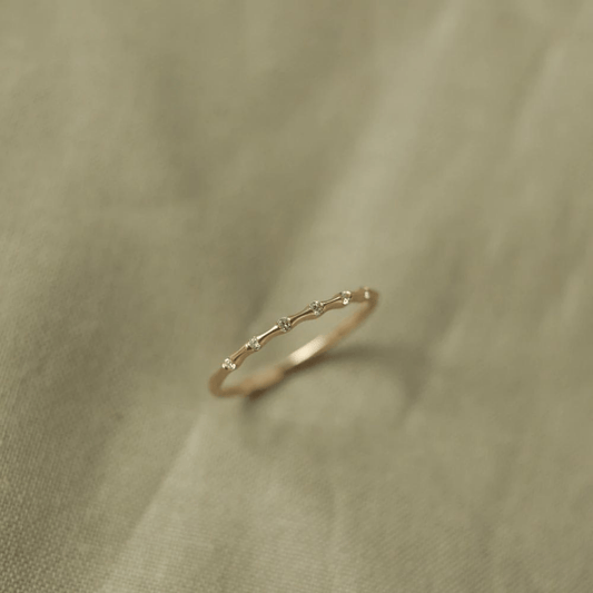 Natural Diamonds vs Lab Grown Diamonds: Understanding the Differences - Alizeti Fine Jewelry